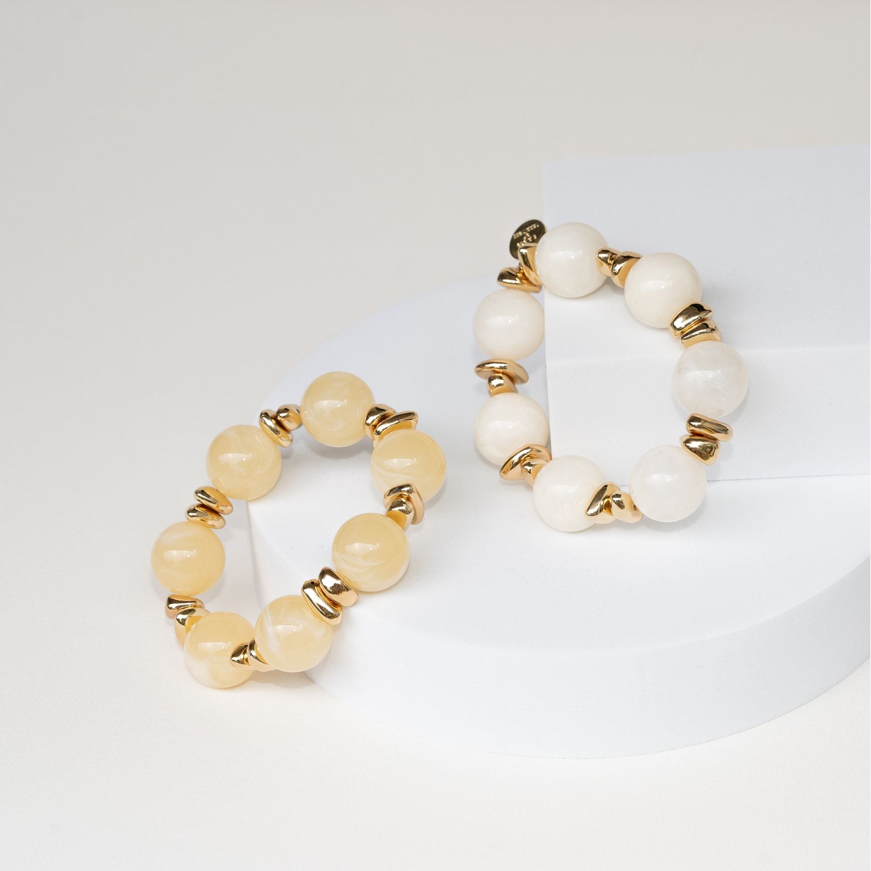 Chunky Perlenarmband beige